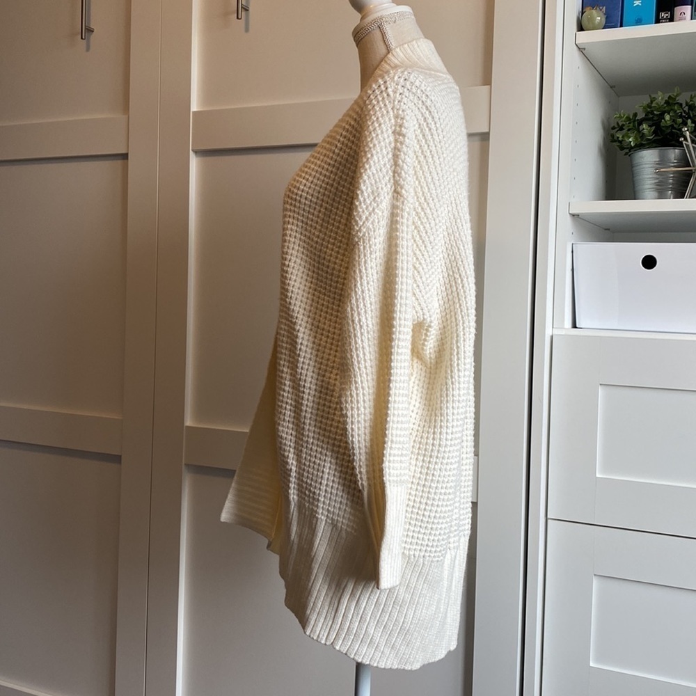 Torrid - Waffle Cardigan Sweater in Ivory - Picture 5 of 13